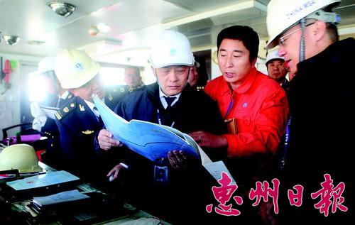 ִ����Ա�Ǵ���顣 �������ߴ� �� ͨѶԱ�̿��� �� ˼ ��
